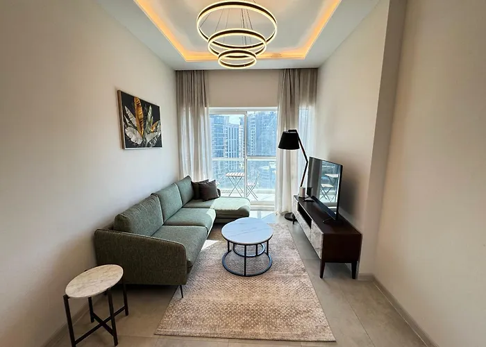 Luxury One-Bedroom Apartment With Partial Burj Khalifa View - By Sqtourism