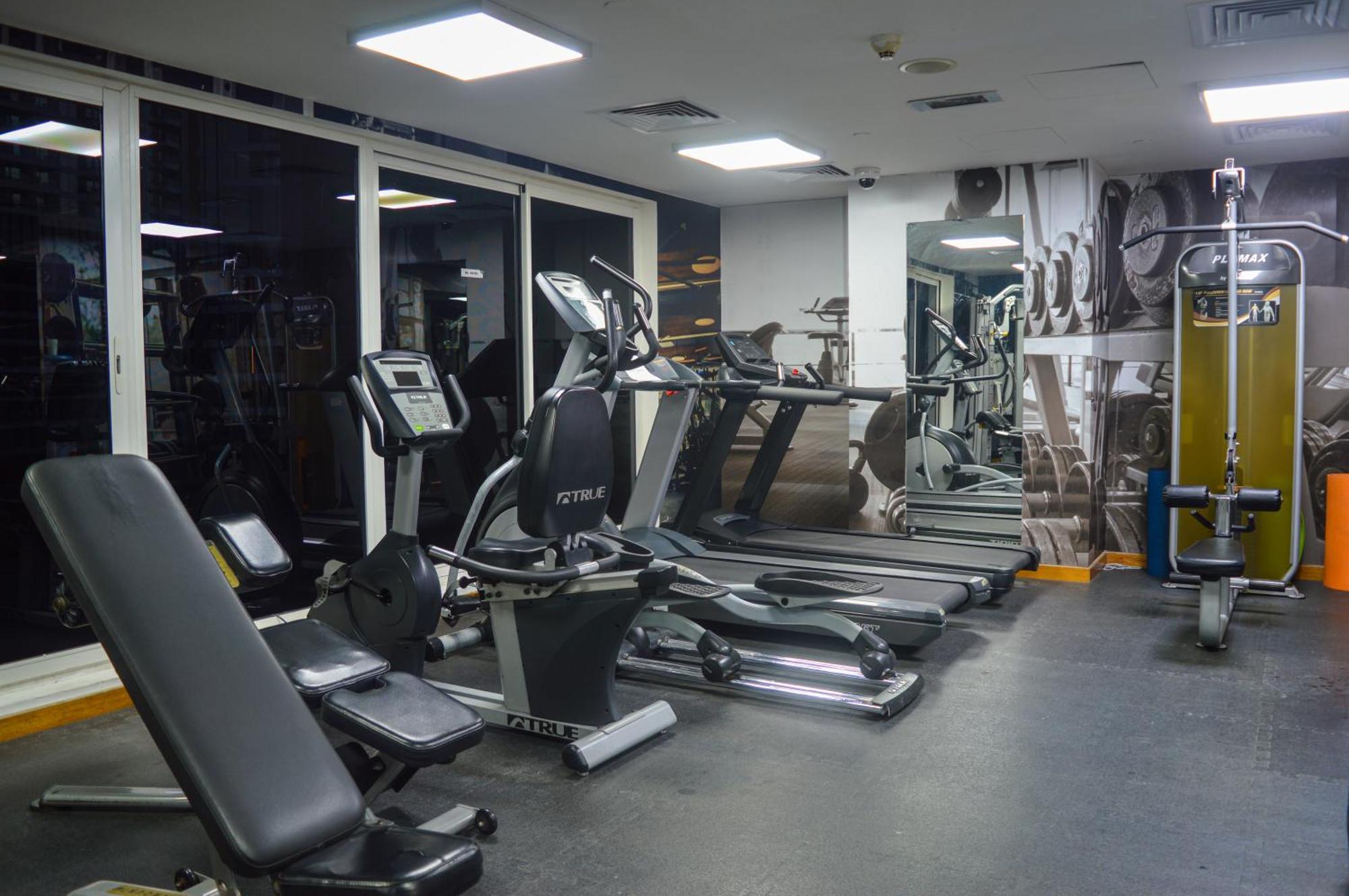 Luxury One-bedroom With Partial Burj Khalifa View - By Sqtourism Apartment Dubai
